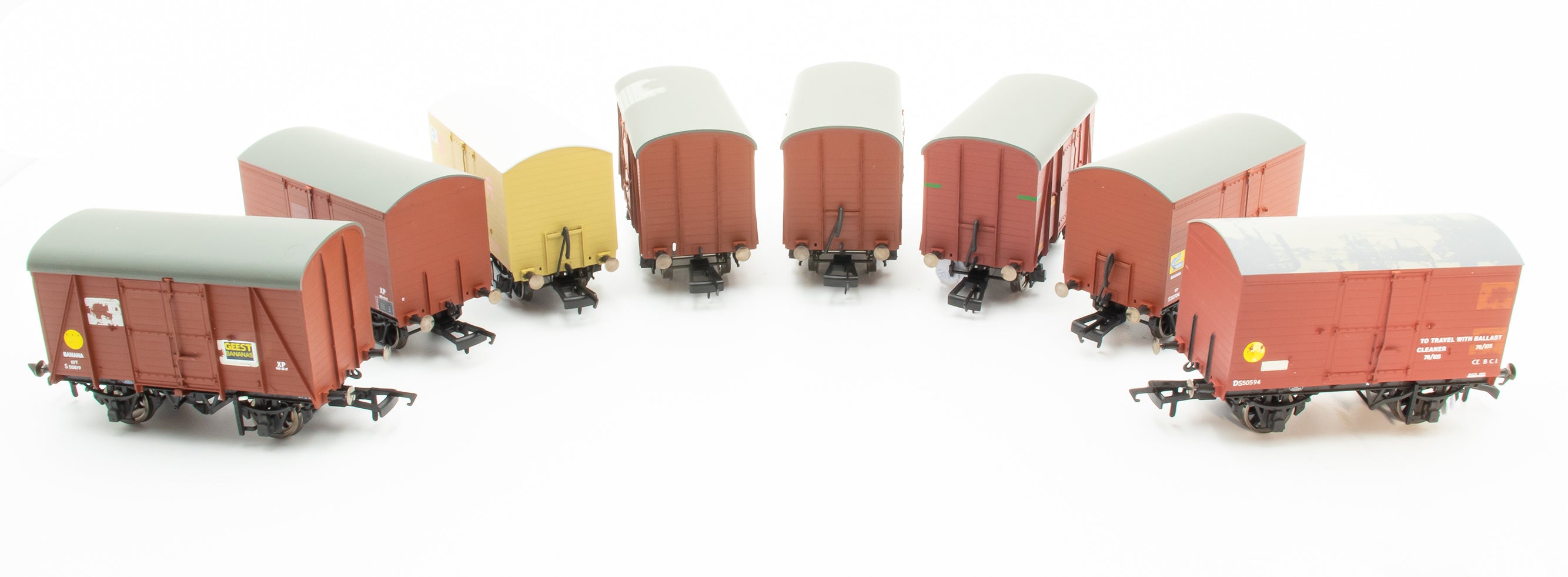 A Bunch of Banana Deco Samples Arrive